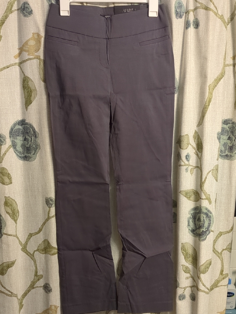Women's Straight-Leg Dress Pants in Gray